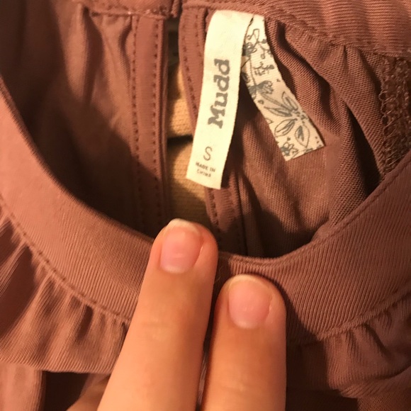 Rose Taupe long sleeve, open shoulder, flowy shirt - Picture 6 of 8